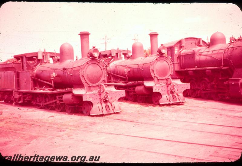 T03261
G class 122, G class 124, Bunbury loco depot
