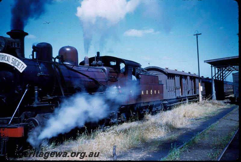 T03279
MRWA C class 18, Midland Junction, coupled up to train in MRWA yard, on ARHS tour train to Mooliabeenee.
