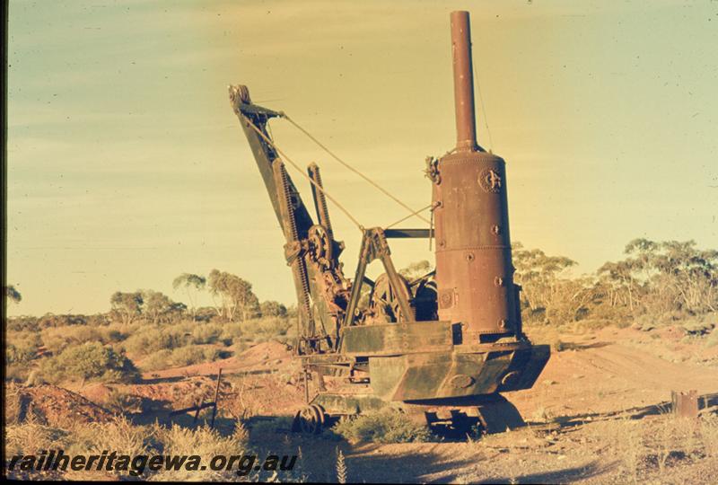 T03302
Steam excavator, Zanthus, TAR line, rear view
