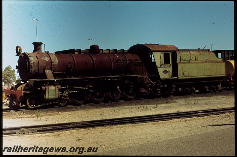 T03341
W class 908, Forrestfield Yard, side view
