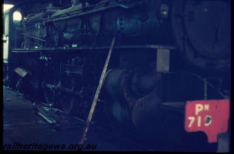 T03352
PM class 710, view of buffer beam and motion, taken inside loco shed.
