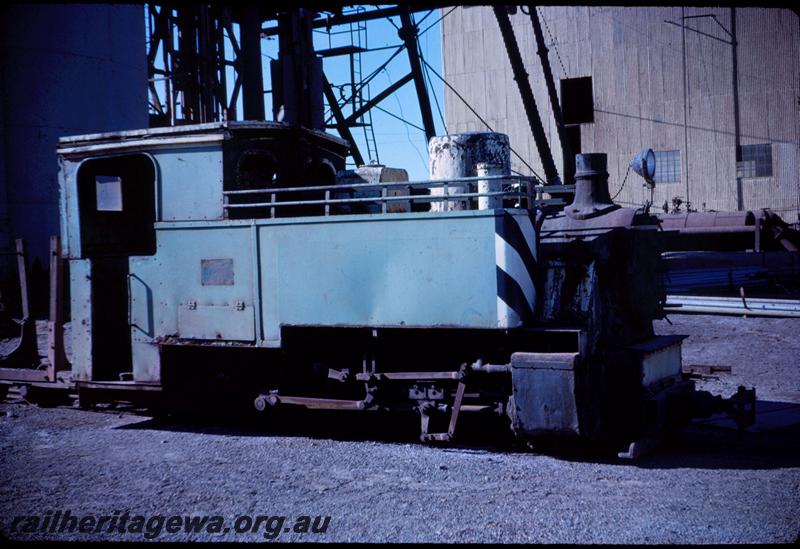 T03368
Lake View and Star loco, Boulder, side and front view
