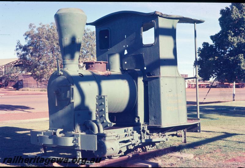 T03373
Haine St Pierre loco, Meekatharra, front and side view
