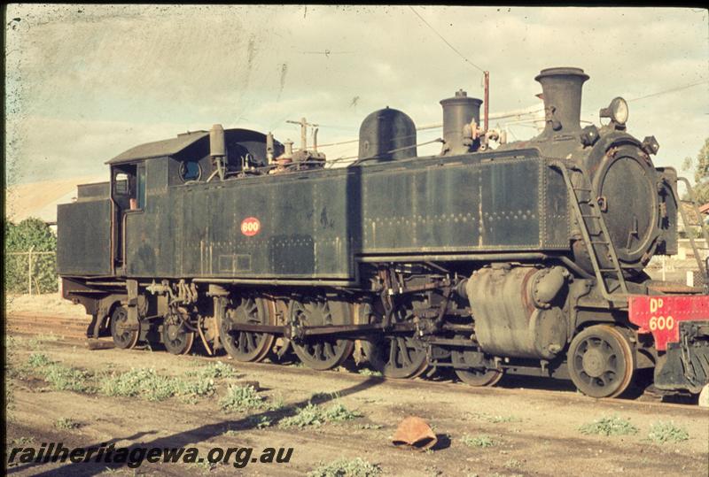 T03433
DD class 600, Northam, side and front view
