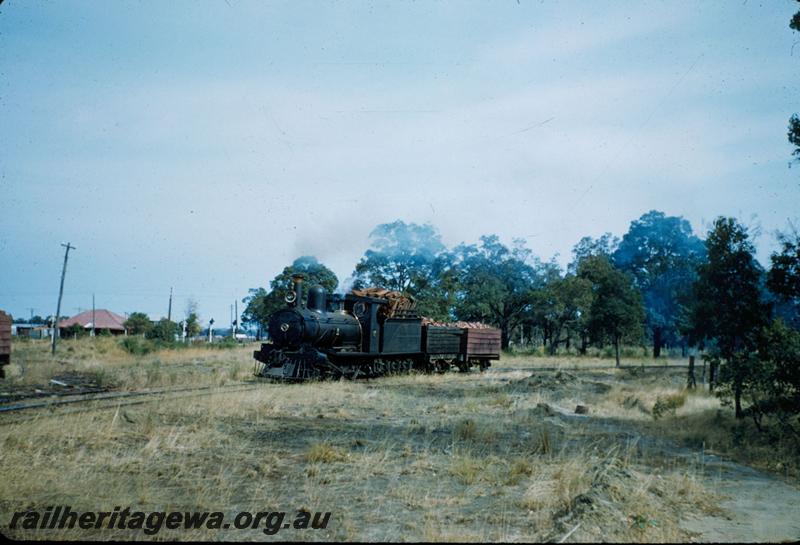 T03437
Millars loco G class 61, Mundijong, with short train loaded with firewood
