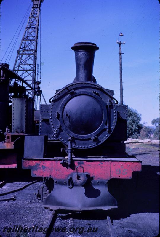 T03463
N class 95, Midland loco depot, front view, non standard format of the number on the buffer beam, solid cowcatcher
