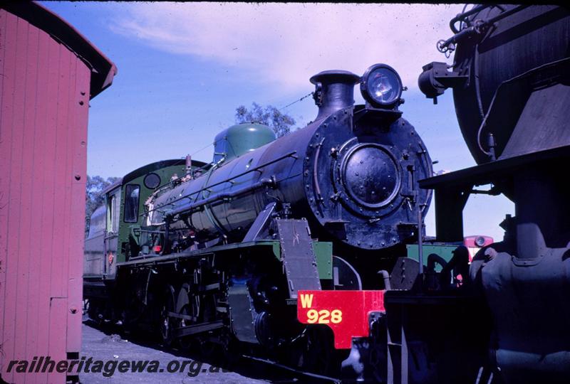 T03468
W class 928, Midland loco depot, front and side view
