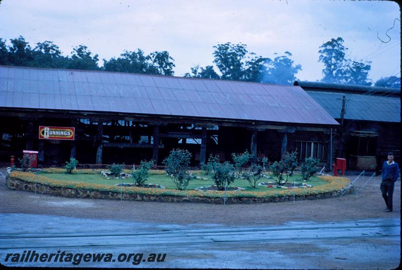 T03560
Bunnings Donnelly River timber mill, view from front of building.
