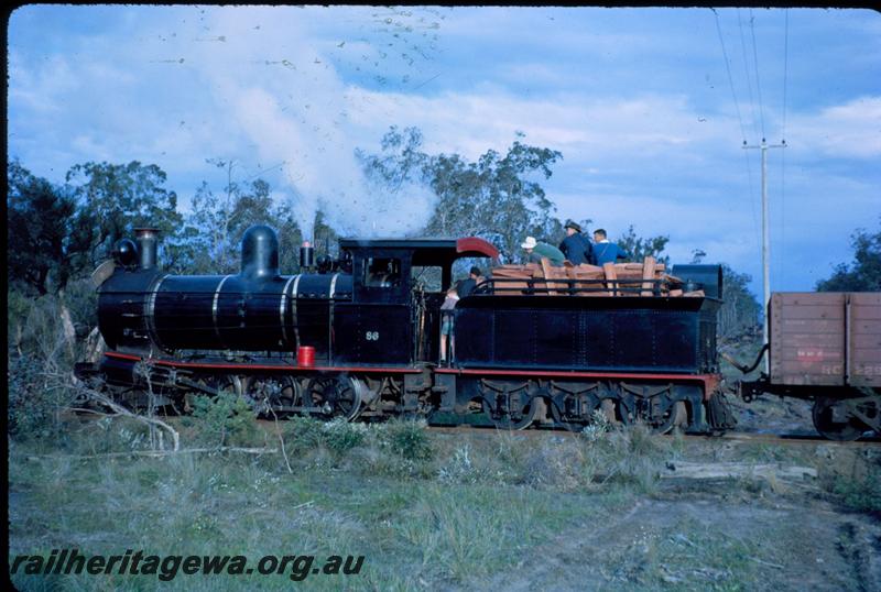 T03566
Bunnings loco YX class 86 on ARHS tour train, Donnelly mill, side view.
