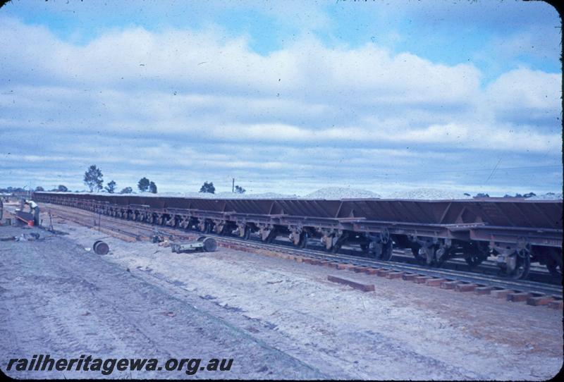 T03604
40 LA class ballast wagons, Herne Hill, first ballast train for the standard gauge project
