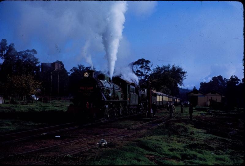 T03605
W class 929 and a S class, water tower, water column, goods shed, Mullalyup, PP line, taking water on ARHS South West Reso train
