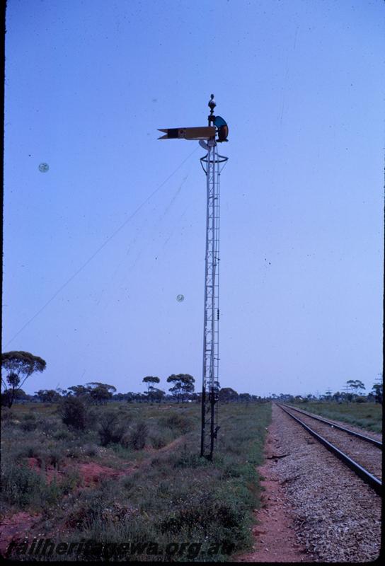 T03685
Signal, distant, Parkeston, Commonwealth Railways (CR)
