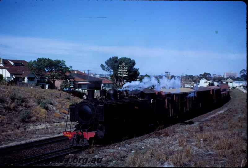 T03751
DM class 588, Mount Lawley, suburban goods train
