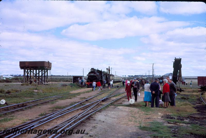 T03819
W class 904, water tower, yard, Amery, GM line, ARHS tour train
