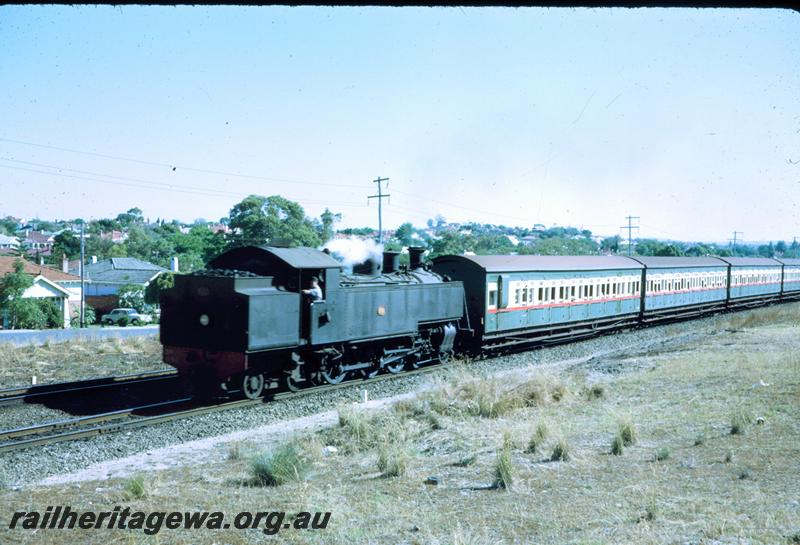 T03845
DD class 591, Maylands, suburban passenger train
