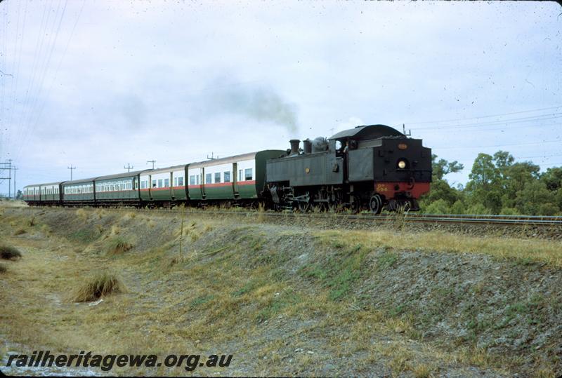 T03852
DD class 594, Welshpool, suburban passenger train
