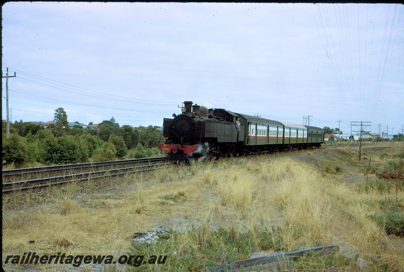 T03853
DD class 600, Welshpool, suburban passenger train
