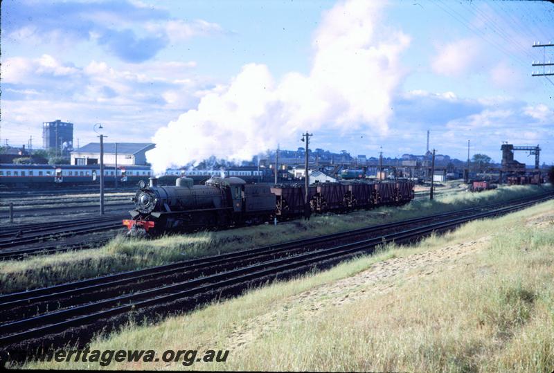 T03860
W class 925, loco depot, East Perth
