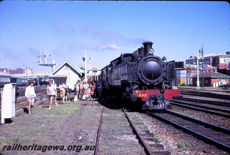 T03867
DD class 592, signal box (Linen store). Perth. ARHS tour train
