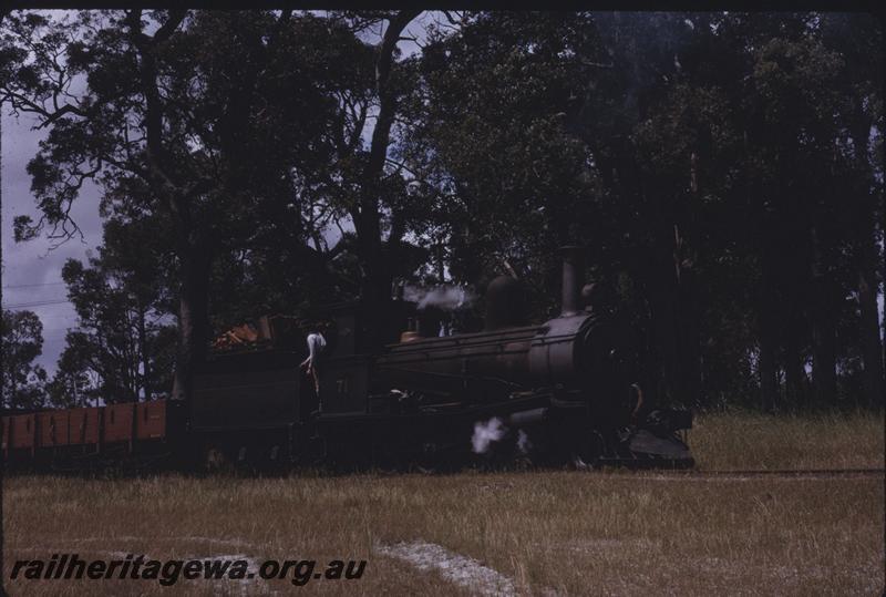 T03996
Millars loco No.71, Yarloop, on train
