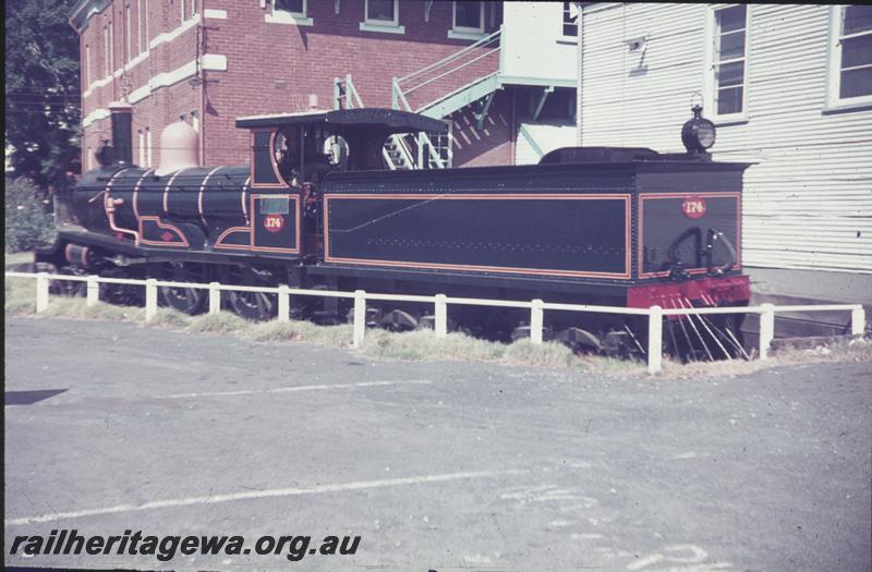 T04007
R class 174, Railways Institute, Midland, side and rear view, on display
