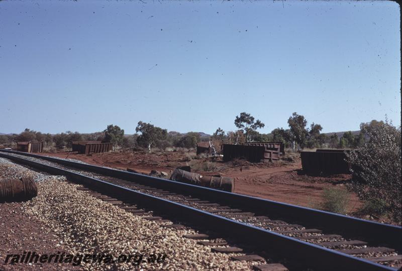 T04096
Ore car derailment site following line reopening, BHP line
