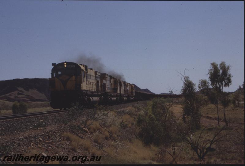 T04124
Robe River Iron Associates C636 class 9424, empty train, quad heading, RIO line
