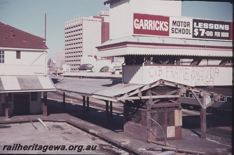 T04168
Perth Parcels Office, Roe Street, Perth, view from street, shows the parcels overbridge and lift, elevated view across yard..
