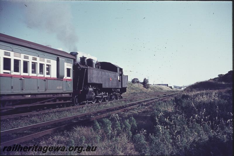 T04211
DD class 600, bunker leading, Royal Show train
