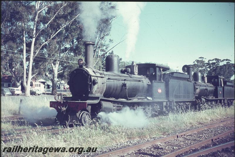 T04220
G class 118 towing G class 67 to Perth, Gosnells, SWR line, front and side view.
