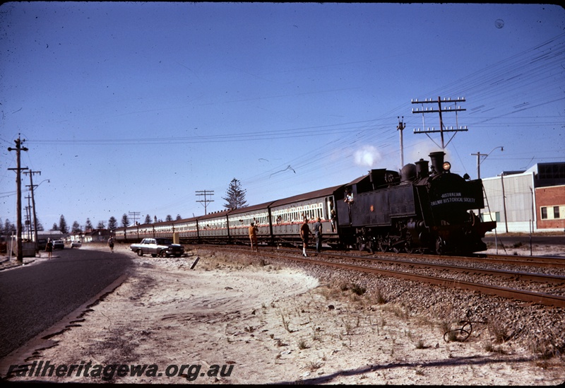 T04370
DD class 592, heading the 