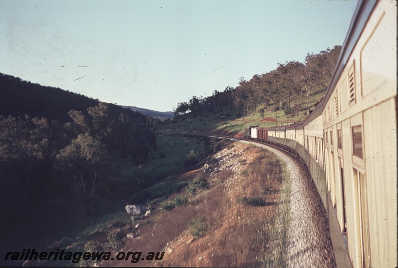 T04385
Passenger train, on dual gauge track, Avon Valley line, view of train on a curve from rear to front
