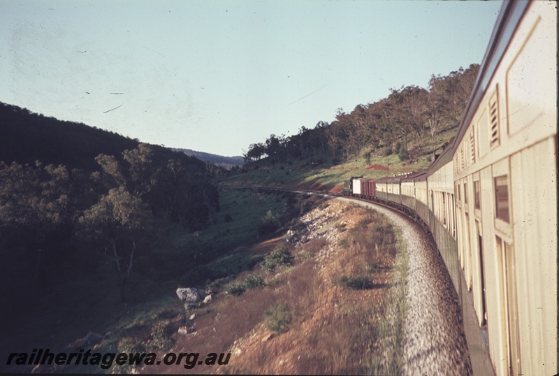 T04385
Passenger train, on dual gauge track, Avon Valley line, view of train on a curve from rear to front
