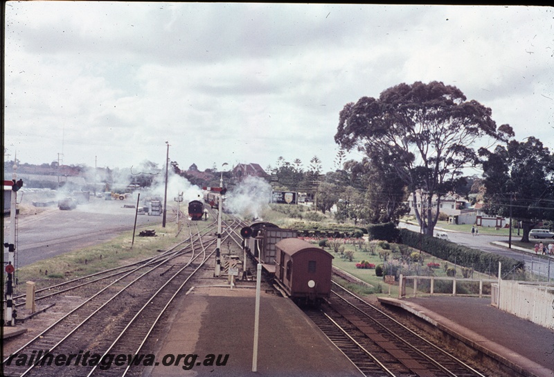 T04532
A very short goods train departing Claremont for Perth. See T4531.
