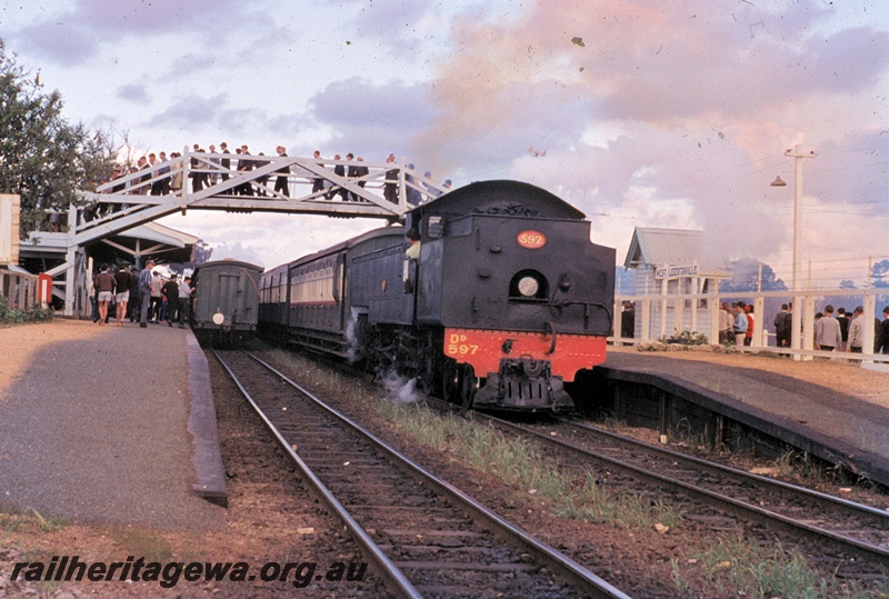 T04564
DD class 597 steam locomotive hauling a football special at West Leederville enroute to Perth. 
