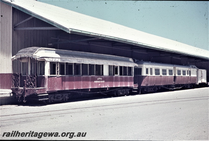T04617
Governor Class ADE 447 and AG 42, painted in a red and cream colour scheme, in use by the Albany Harbour Board as offices.
