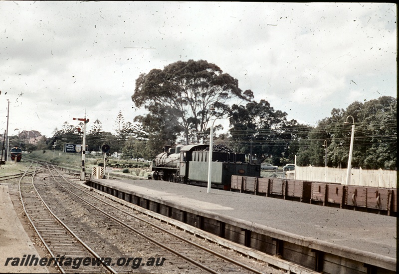 T04634
An unidentified PM class steam locomotive at Claremont with a Midland bound goods train.
