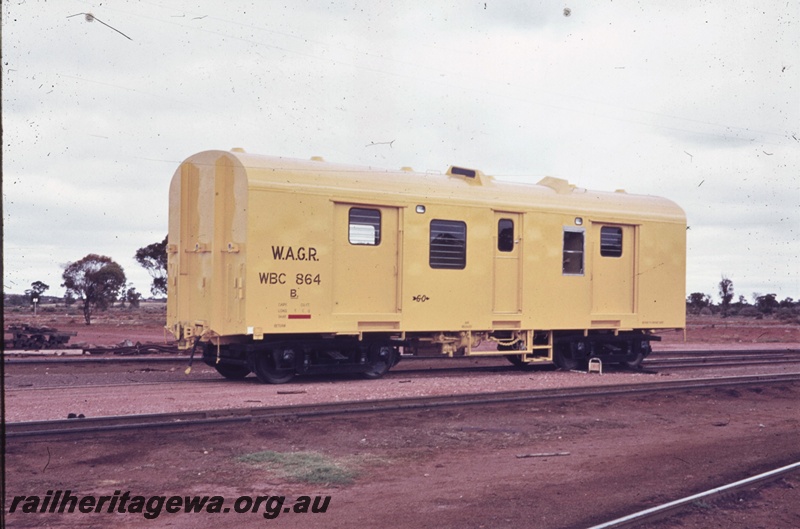 T04665
WBC class 864 standard gauge brakevan pictured at the Upper Swan Storage complex.
