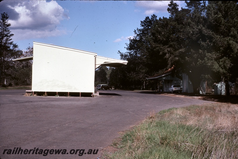 T04872
Goods shed, station buildings, Margaret River, BB line 
