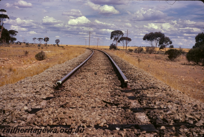 T04940
End of the line, 242 mile, Southern Cross to Ghouli section, EGR line
