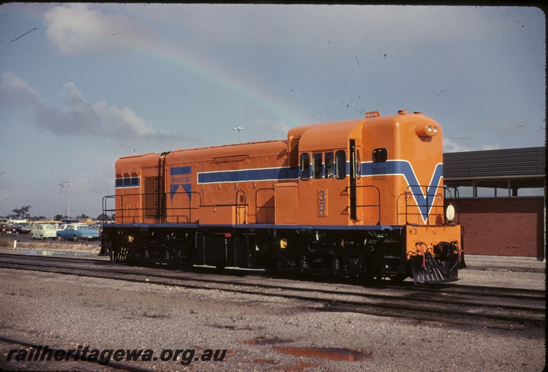 T04963
H class 3, Forrestfield, side and end view
