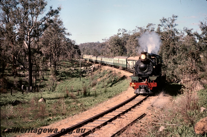 T05110
HVR W class 920, on tour train, near Pinjarra, SWR line
