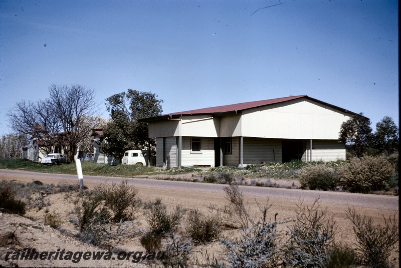 T05143
Railway barracks, nicknamed 