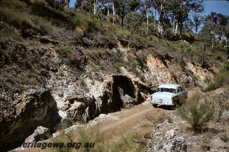 T05161
Cutting, now used as a road on the zig zag on the UDRR line
