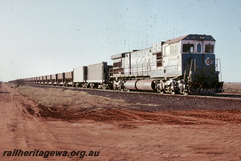 T05183
BHP Iron Ore (BHPIO) Goldsworthy Joint Venture C36-7M class 5507 