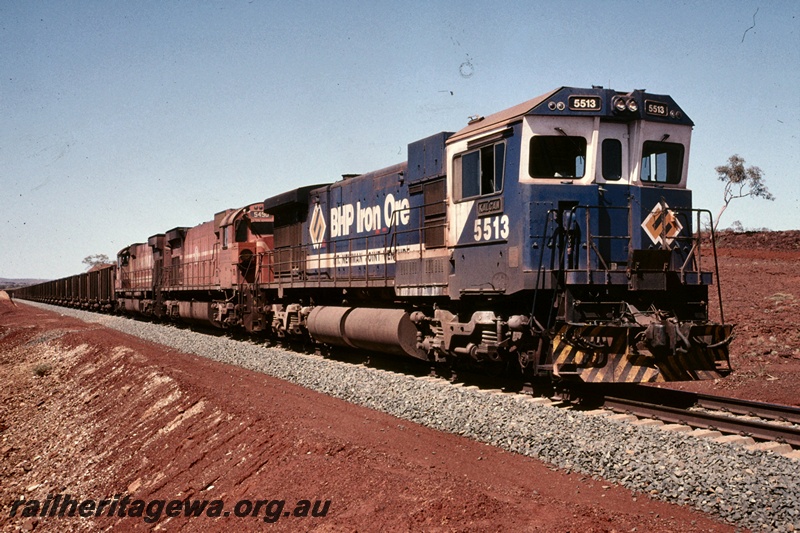 T05190
BHP Iron Ore (BHPIO) C36-7 class 5513 