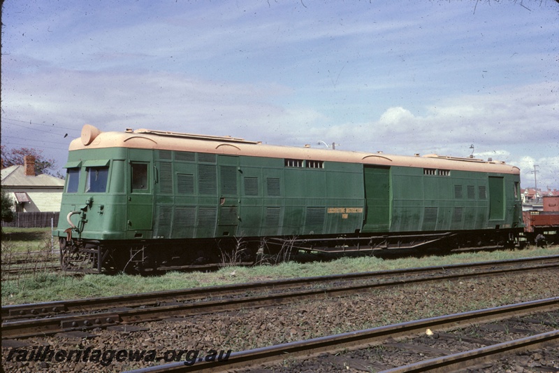 T05260
VI class 7980 locomotive instruction van, East Perth, ER line, end and side view
