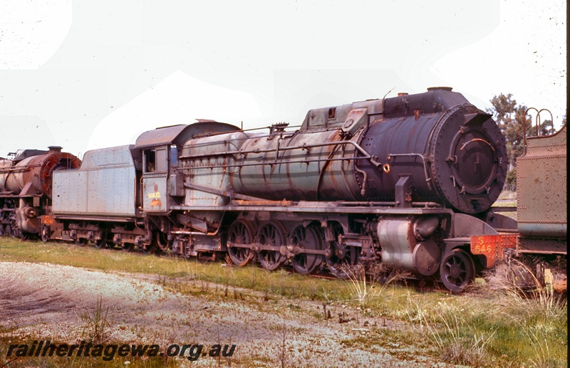 T05305
S class 546 