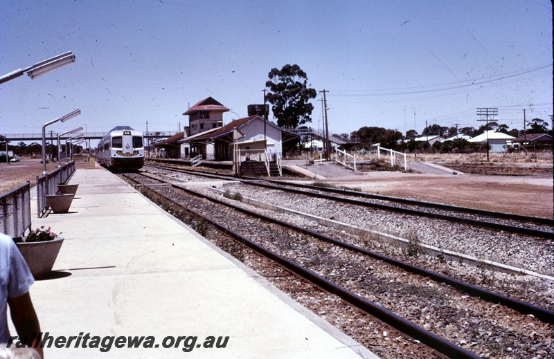 T05349
WCA class railcar set, the westbound 