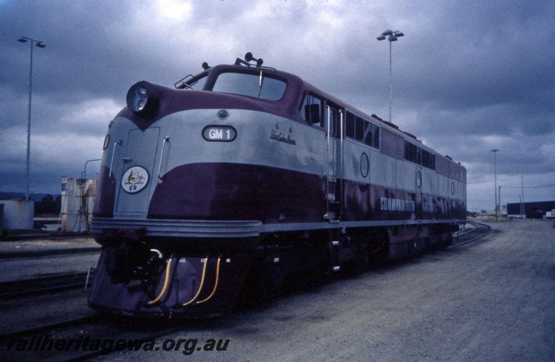 T05389
Commonwealth Railways GM class 1, Forrestfield yard  front and side view
